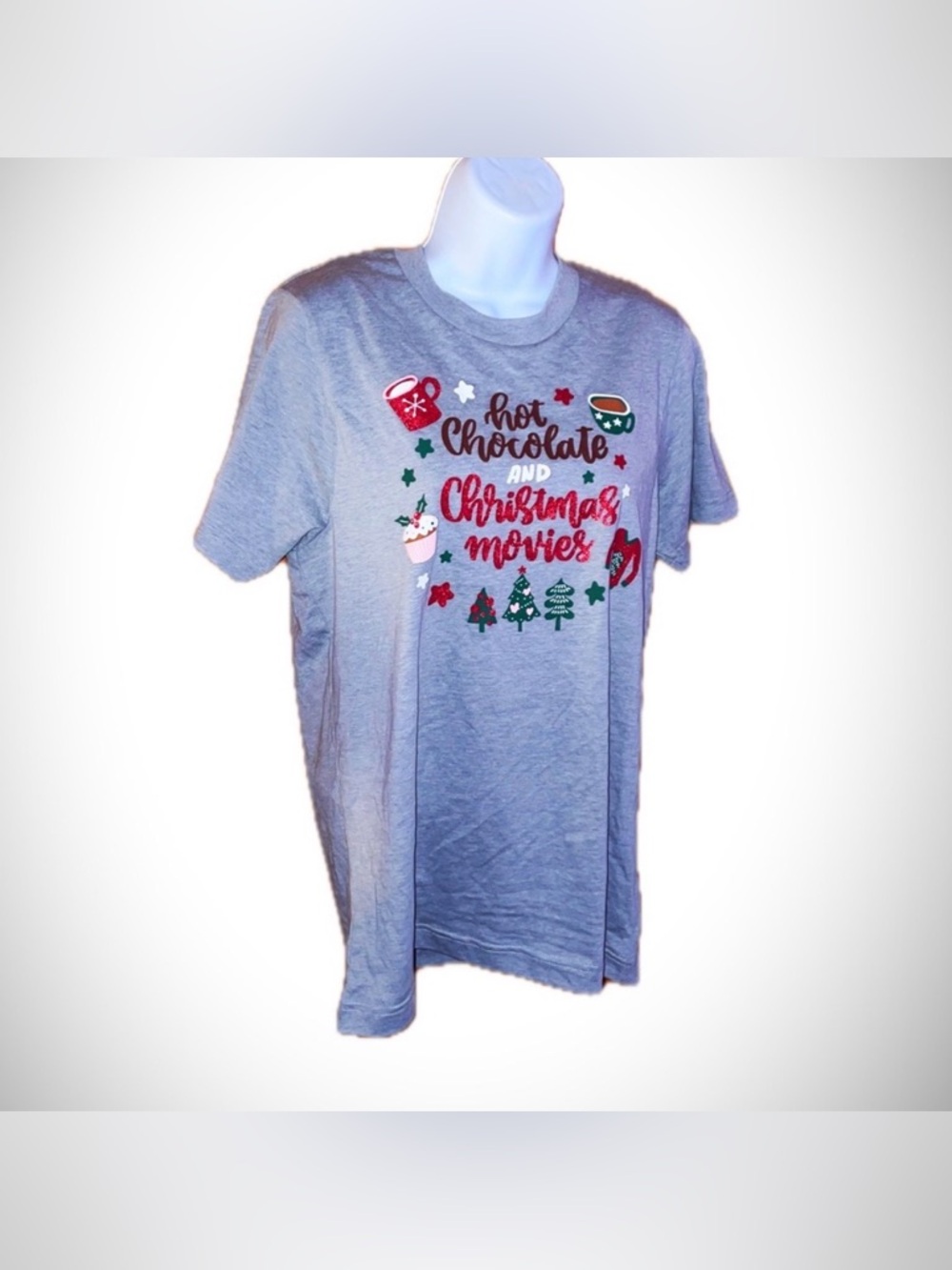 Hot Chocolate & Christmas Movies T-Shirt🎅🏻 🩶🎄
